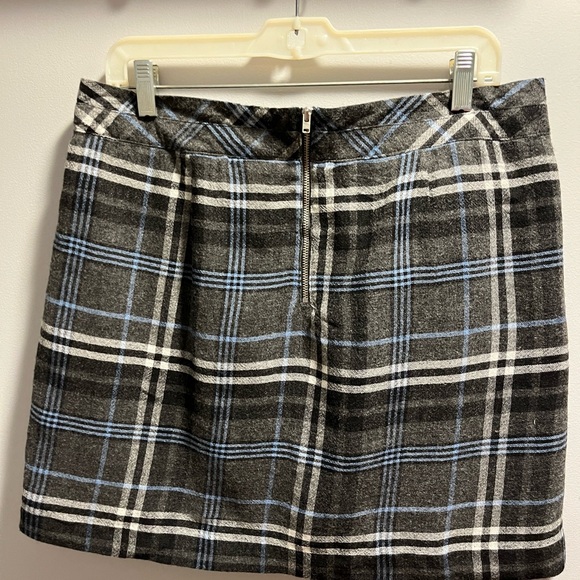 Cute skirt tie front zip back lined - Picture 7 of 13